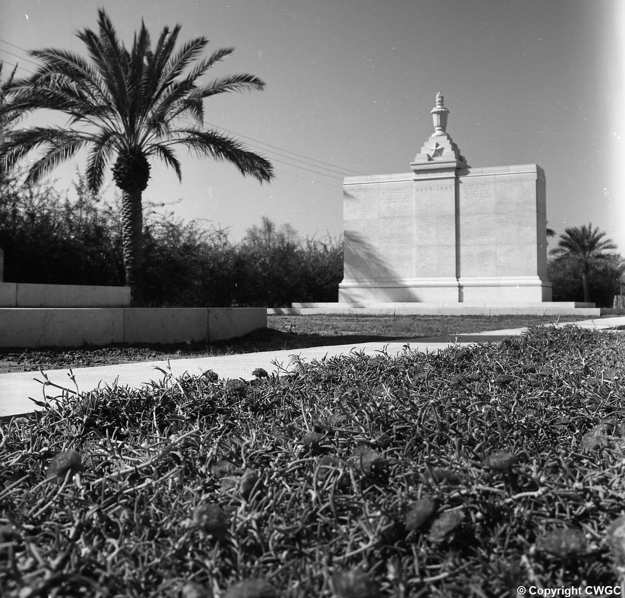 WW2 Cremation Memorial, Basra War Cemetery (Indian Forces side). © CWGC.